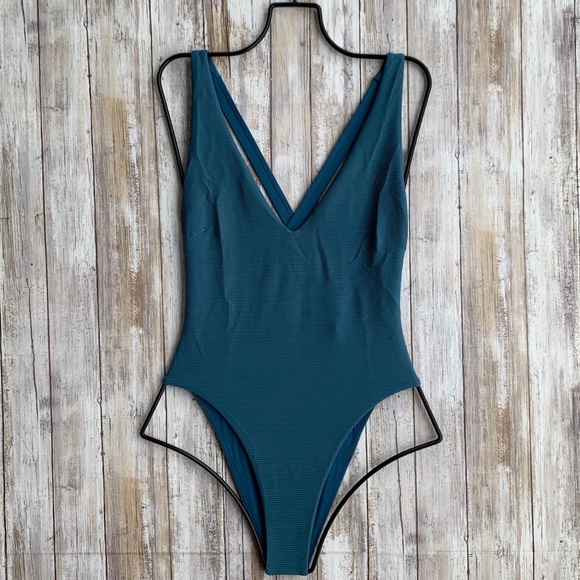 Vitamin A Swim ALANA Classic Coverage One Piece - Picture 5 of 15